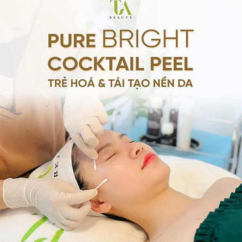 𝐏𝐔𝐑𝐄 𝐁𝐑𝐈𝐆𝐇𝐓 𝐂𝐎𝐂𝐊𝐓𝐀𝐈𝐋 𝐏𝐄𝐄𝐋 - bí quyết của làn da bừng sáng!